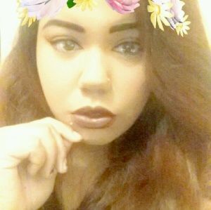 Meet your Posher, Jessenia